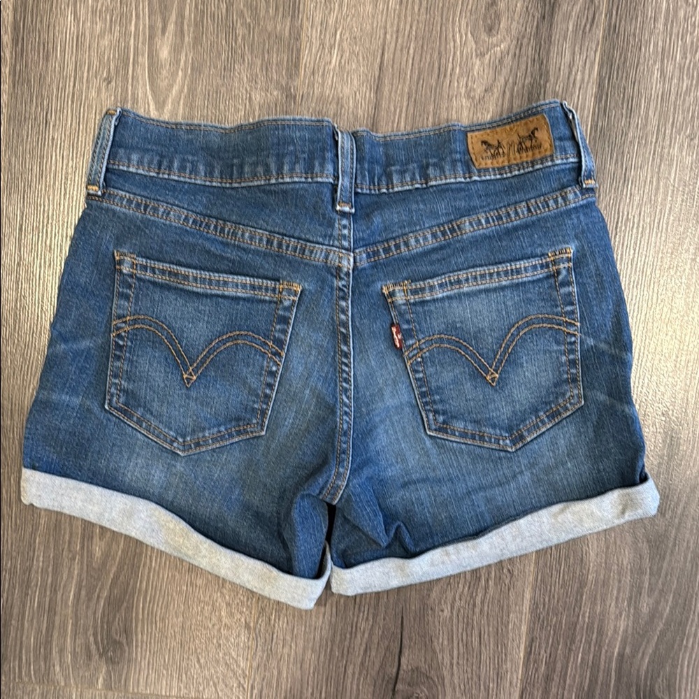 💚Levi's Red Tag Blue Jean Shorts Classic Cut-Off Style Summer Spring Casual
